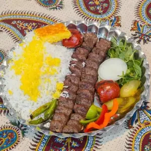 چلو کباب کوبیده